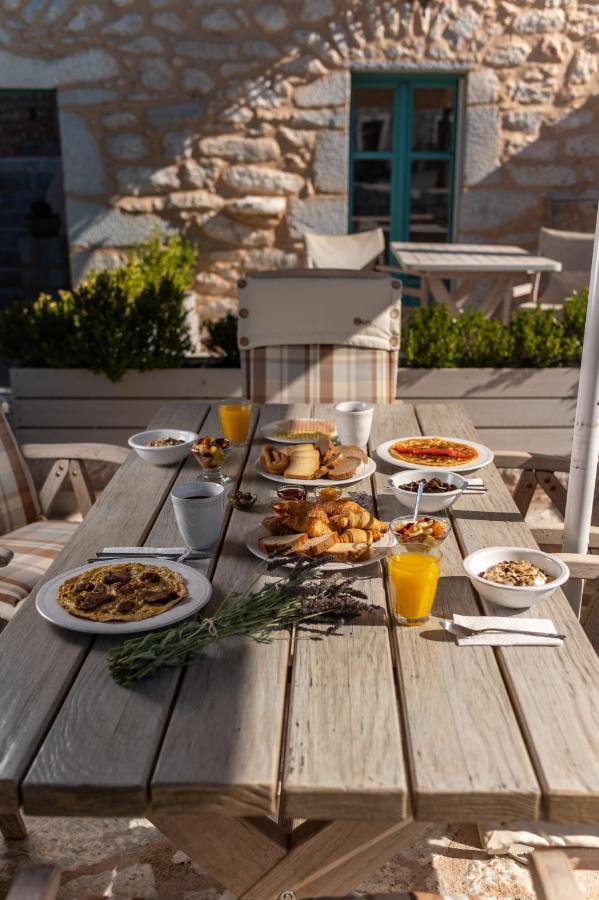 Olea Hotel Pyrgos Dirou Ngoại thất bức ảnh