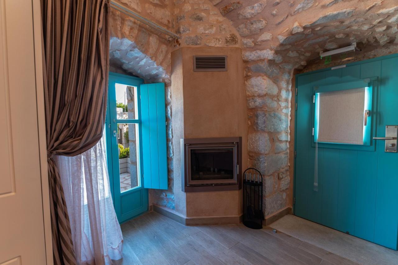 Olea Hotel Pyrgos Dirou Ngoại thất bức ảnh