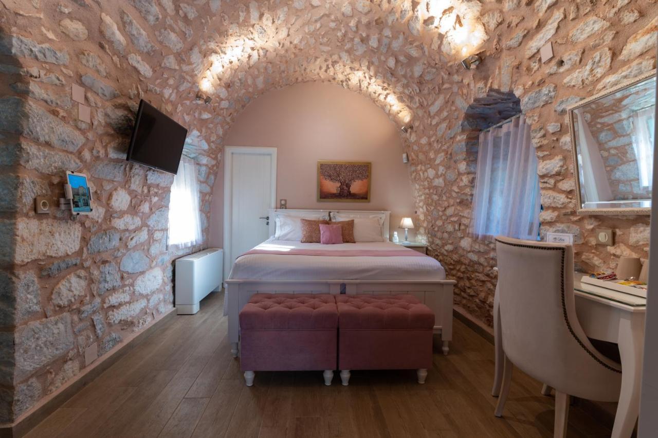 Olea Hotel Pyrgos Dirou Ngoại thất bức ảnh